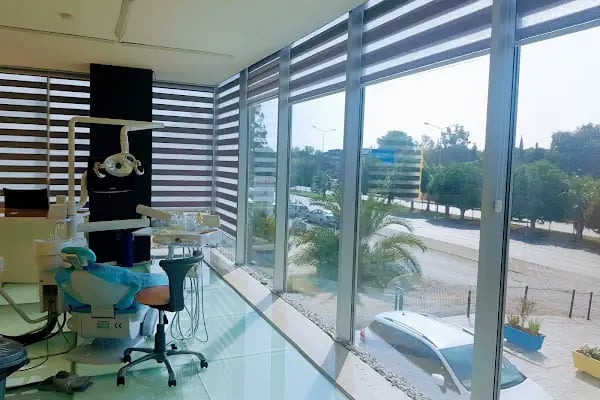 Temel Dental Polyclinic - Resim 9