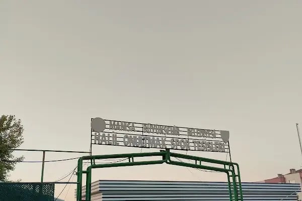 Manisa Büyükşehir Belediyesi Halil Onultmaklı Spor Tesisleri - Resim 2