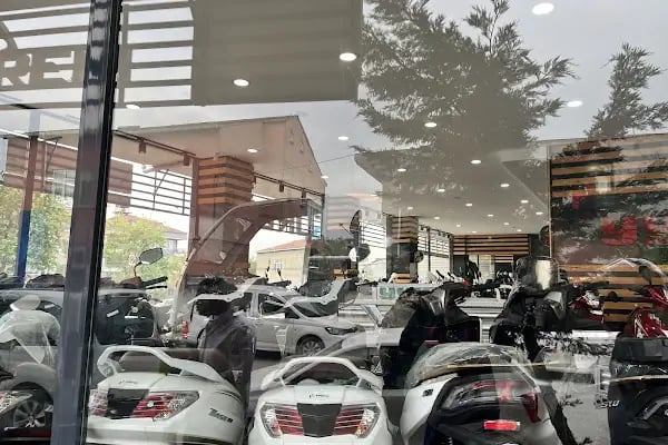 MOTOREM MOTORSİKLET MAĞAZASI - Resim 15