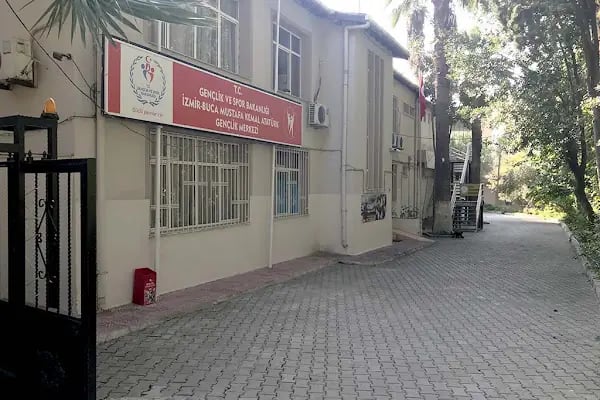 İzmir Büyükşehir Belediyesi Hasanağa Bahçesi - Resim 15