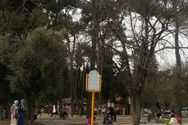 İzmir Büyükşehir Belediyesi Hasanağa Bahçesi - Resim 4