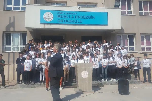Mualla Ersezgin Ortaokulu - Resim 2