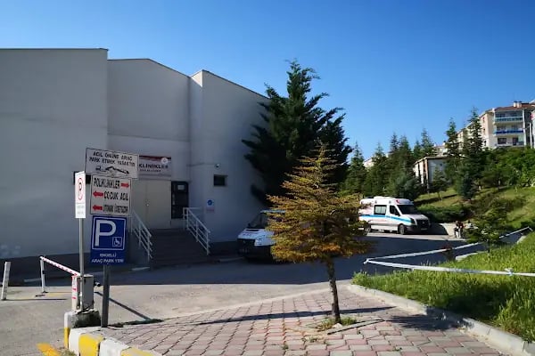 DR.NAFİZ KÖREZ 12. CADDE SEMT POLİKLİNİĞİ - Resim 5