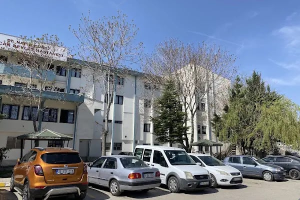 DR.NAFİZ KÖREZ 12. CADDE SEMT POLİKLİNİĞİ - Resim 3