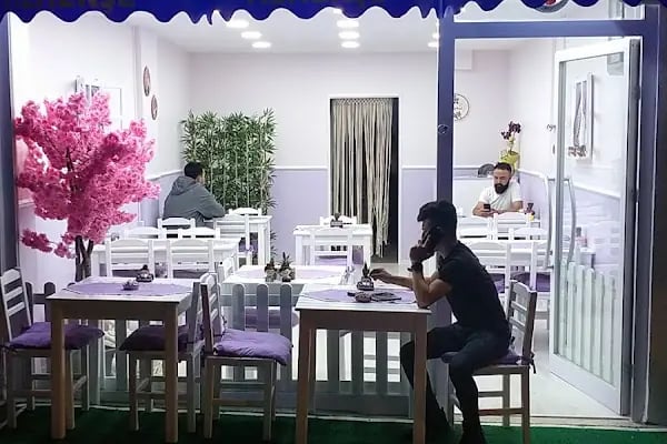 Amber Flower Cafe - Resim 9