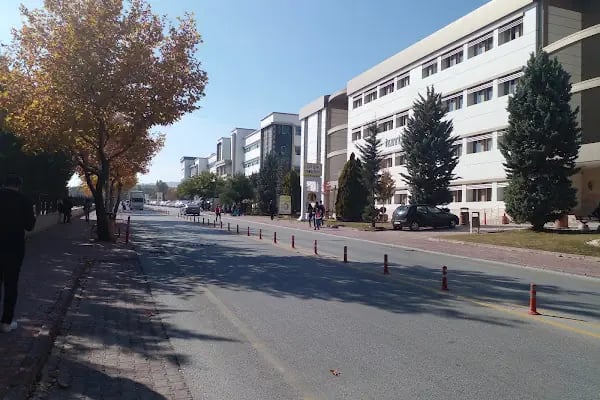 Selçuk Üniversitesi - Resim 9