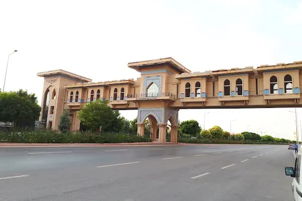 Selçuk Üniversitesi - Resim 6