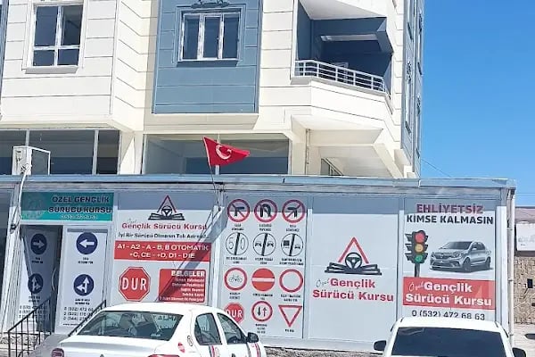 BOZOVA ÖZEL GENÇLİK SÜRÜCÜ KURSU - Resim 1