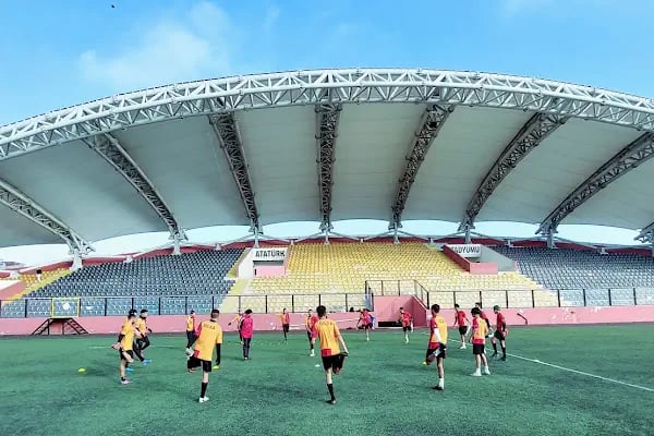 Avcılar Atatürk Stadyumu - Resim 3