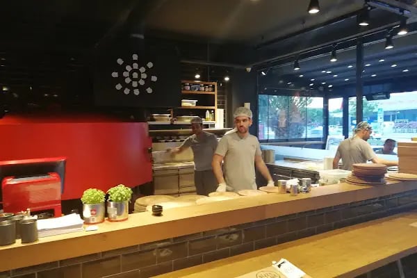 Pizza Locale - Resim 16