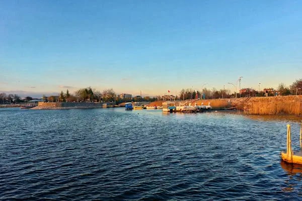 Beyşehir Sahil Yolu - Resim 13