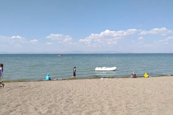Beyşehir Sahil Yolu - Resim 1