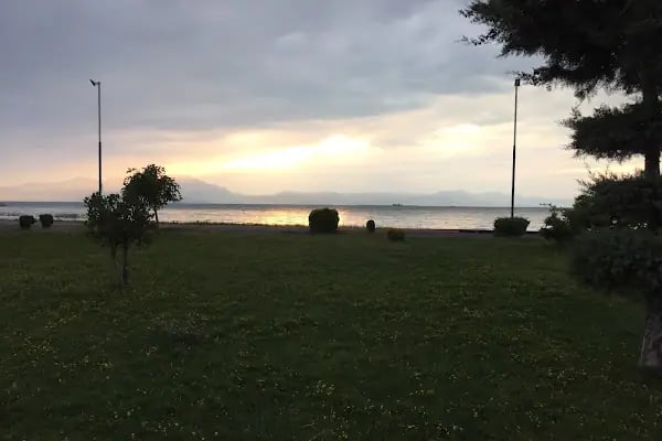 Beyşehir Sahil Yolu - Resim 16