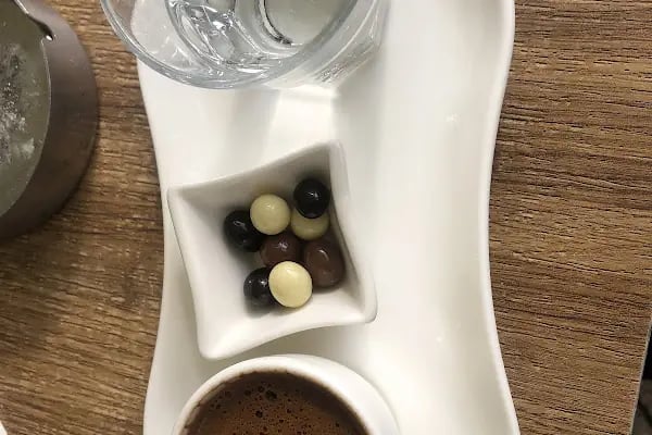 B Kafe Ertuğrul Meydan - Resim 14