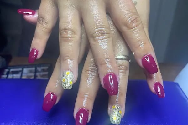 Burcu Yılmaz HAİR AND BEAUTY SALON - Resim 9