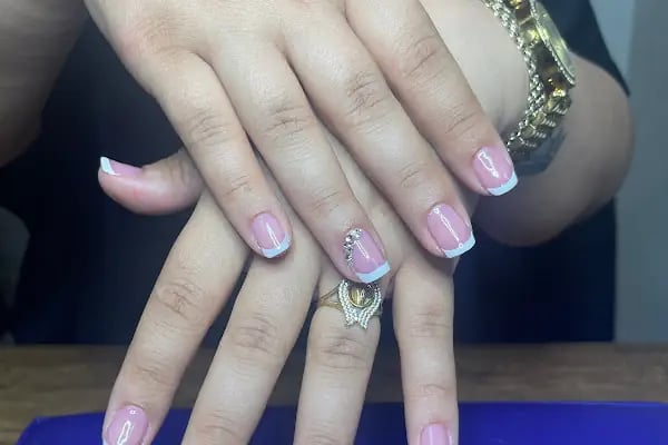 Burcu Yılmaz HAİR AND BEAUTY SALON - Resim 2