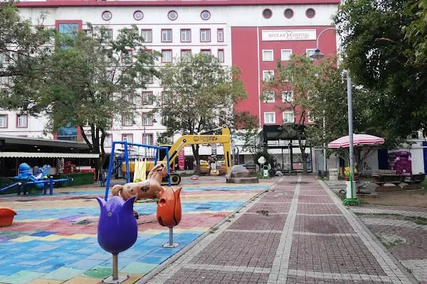 Şehit Komando Er Eyüp Nedim Evin Parkı - Resim 5