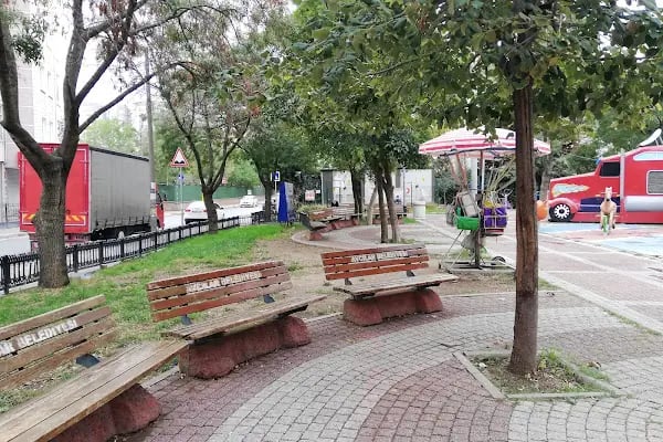 Şehit Komando Er Eyüp Nedim Evin Parkı - Resim 4