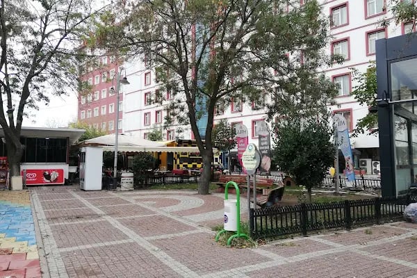 Şehit Komando Er Eyüp Nedim Evin Parkı - Resim 6