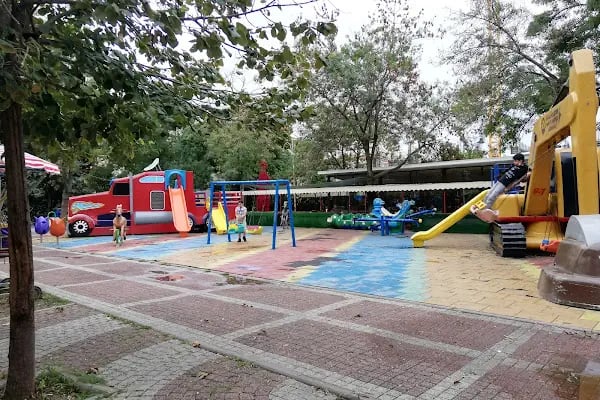 Şehit Komando Er Eyüp Nedim Evin Parkı - Resim 3