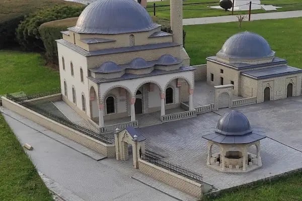 Veysel Karani Türbesi - Resim 18