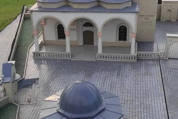 Veysel Karani Türbesi - Resim 13