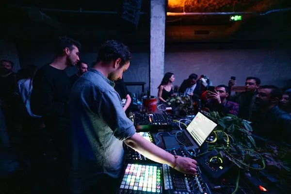 Mopub&amp;chill - Resim 1