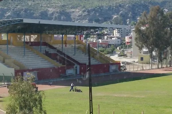 Karaisalı Stadı - Resim 4