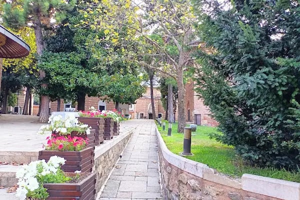 2. Murad Külliyesi Sultan Türbeleri - Resim 18