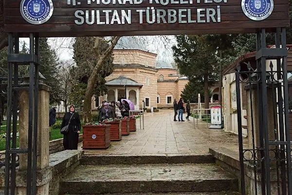 2. Murad Külliyesi Sultan Türbeleri - Resim 4