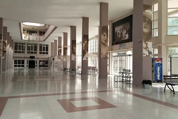 Dokuz Eylül Üniversitesi Edebiyat Fakültesi - Resim 2
