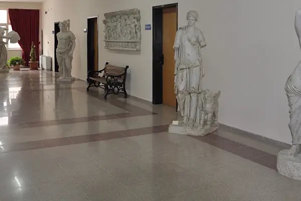 Dokuz Eylül Üniversitesi Edebiyat Fakültesi - Resim 15