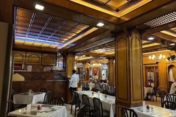 Tiara's Restaurant - Resim 9