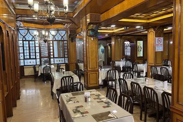 Tiara's Restaurant - Resim 3