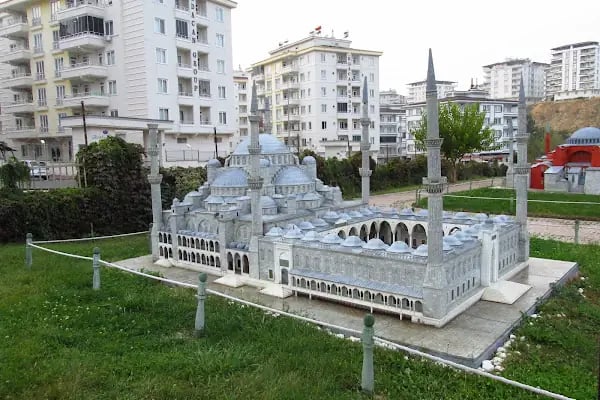 Şahinler Vadisi Miniatürk - Resim 13