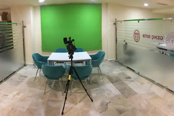 ASBÜ Genç Ofis - Resim 4