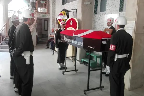 Buca Üçkuyular Yeşil Camii - Resim 4