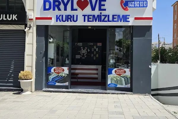 DRY LOVE KURU TEMİZLEME VE KOLTUK YIKAMA HİZMETLERİ - Resim 1