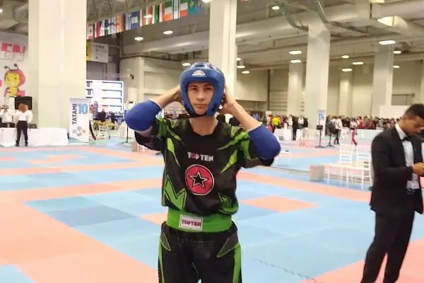 Yeni Bornova Spor Kulübü KİCK BOKS -TAEKWANDO- PİLATES GRUP VE ÖZEL DERSLER - Resim 11