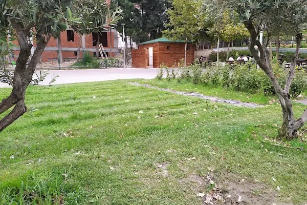 Aliya İzzet Begoviç Parkı - Resim 9