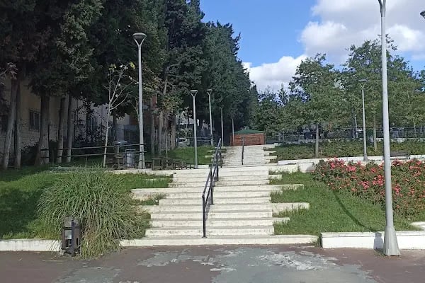 Aliya İzzet Begoviç Parkı - Resim 6