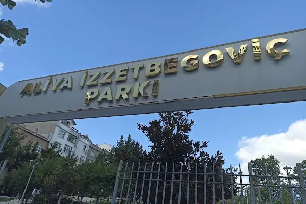 Aliya İzzet Begoviç Parkı - Resim 12