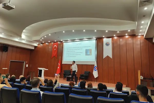 Naci Topçuoğlu Meslek Yüksekokulu - Resim 8