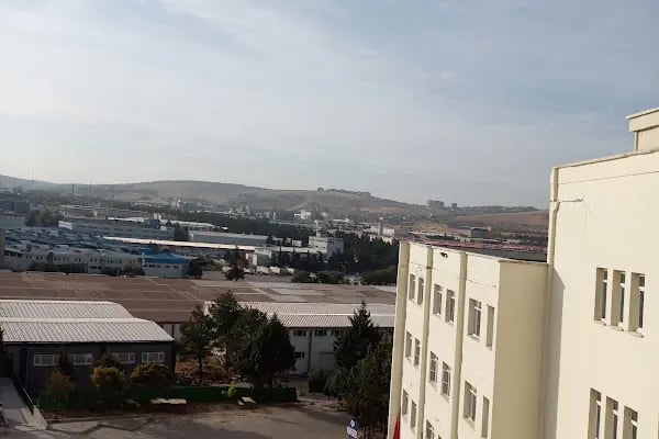 Naci Topçuoğlu Meslek Yüksekokulu - Resim 2