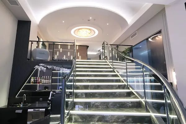 VDS Diş Kliniği Bağlar: Diş Çekimi, İmplant, Estetik Dolgu, Panoramik Röntgen, Lamine ve Zirkonyum Kaplama - Resim 3