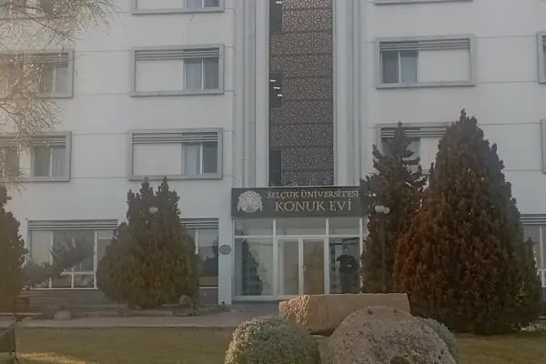 SELÇUK TIP FAKÜLTESİ HASTANESİ GÖZ POLİKLİNİĞİ - Resim 9
