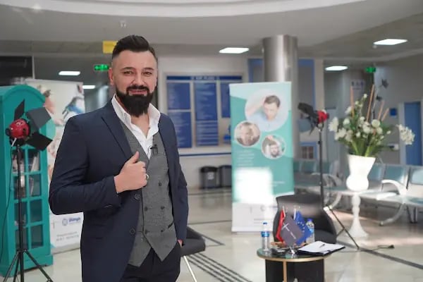 Ömer Uğur Saç Ekim - Resim 4