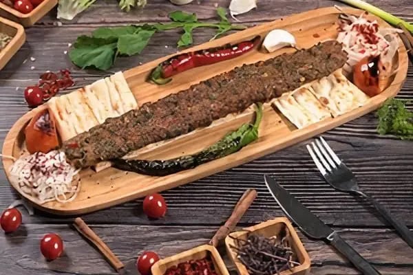 Kurttepe Pirzola Kebap - Resim 4