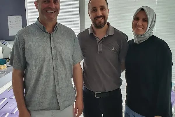 Uzman Denta Clinic - Ağız ve Diş Sağlığı - Resim 16