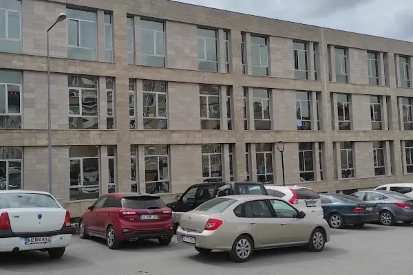 İstanbul Fizik Tedavi Rehabilitasyon Eğitim Ve Araştırma Hastanesi - Resim 4